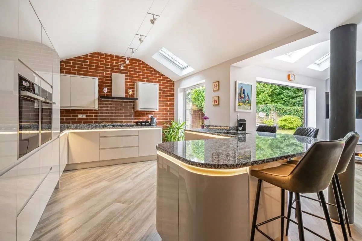Kempshott Gardens, Kempshott, RG22