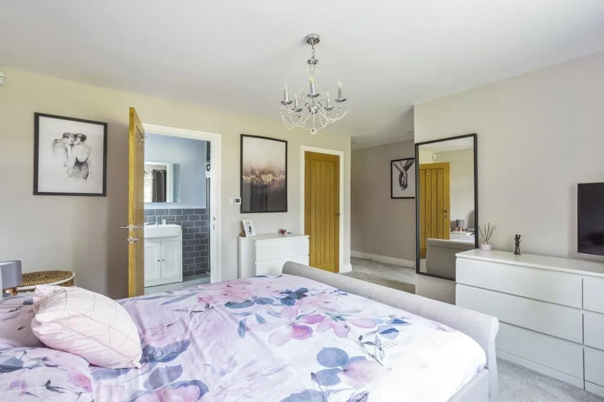Strawberry View, Pamber End, RG26
