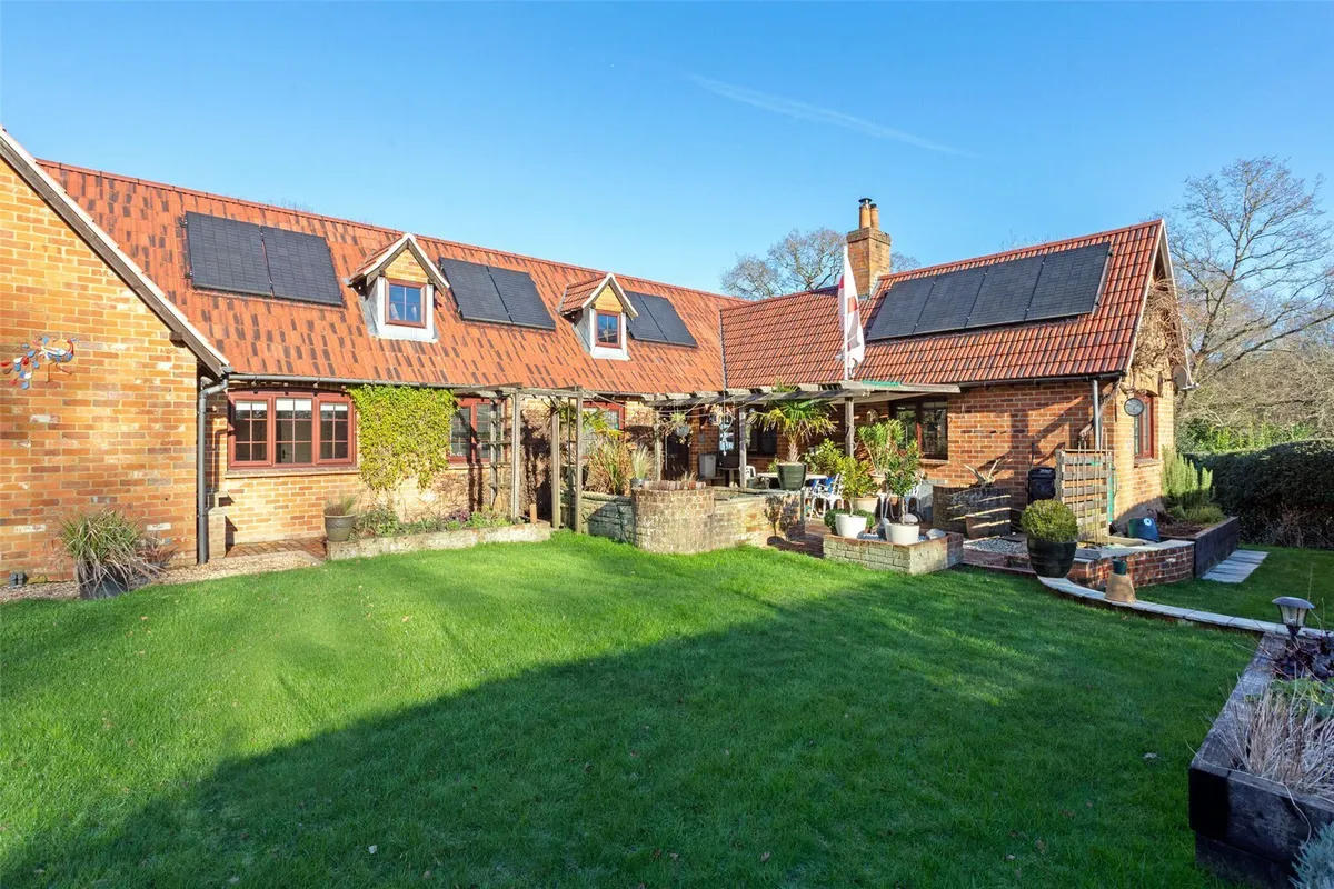 Well Cottage, Tadley Common, Tadley, RG26