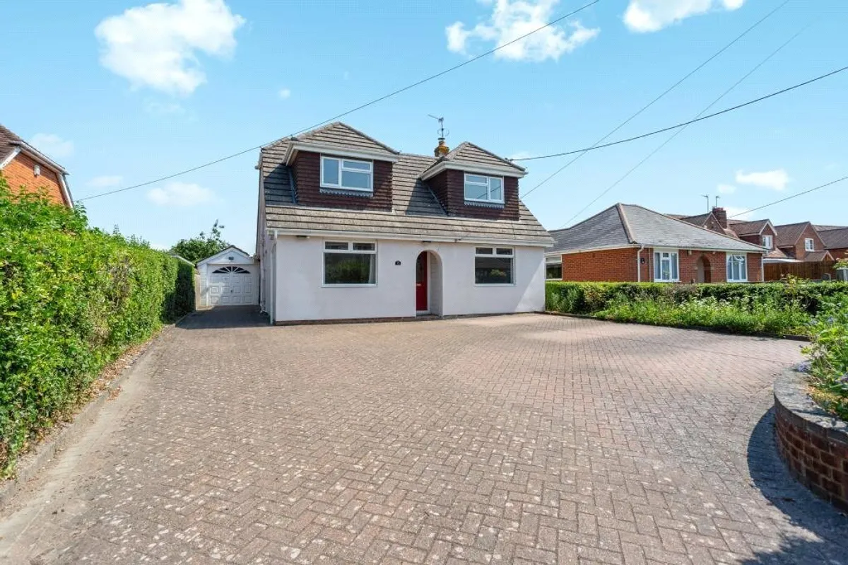 Hatch Lane, Old Basing, RG24