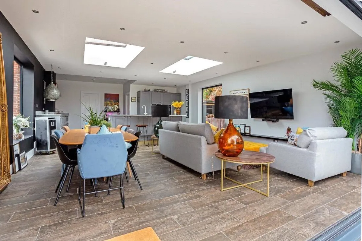 Cliddesden Road, Basingstoke, RG21