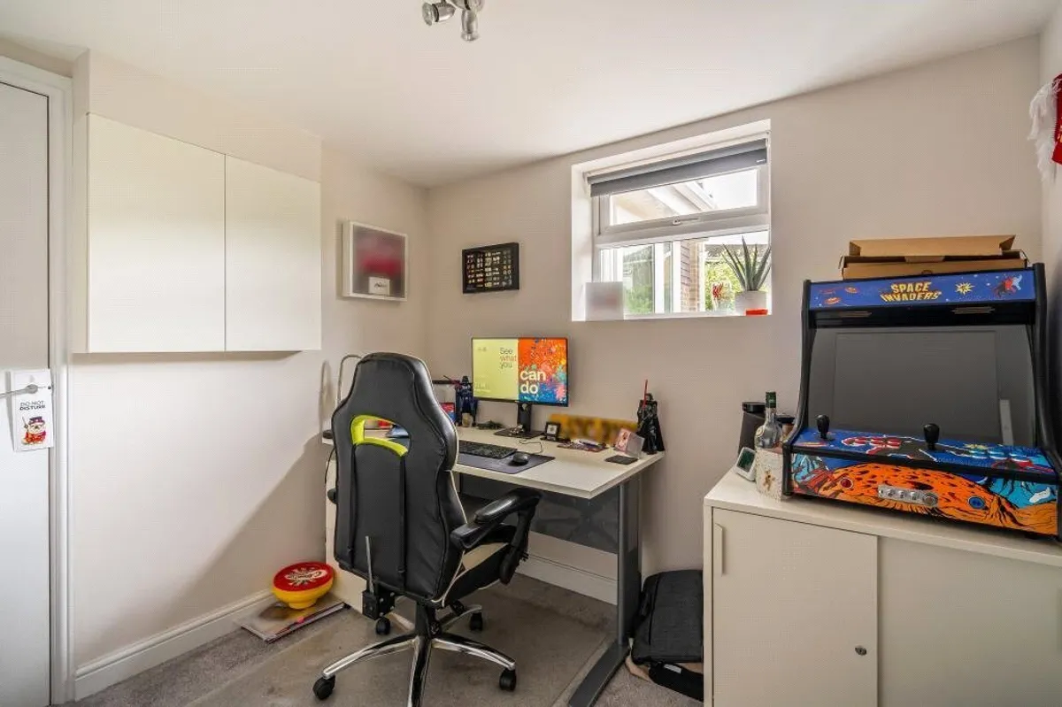 Kempshott Gardens, Kempshott, RG22