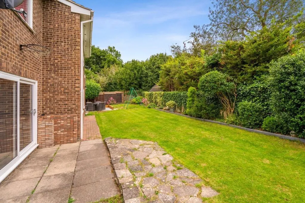 Kempshott Gardens, Kempshott, RG22