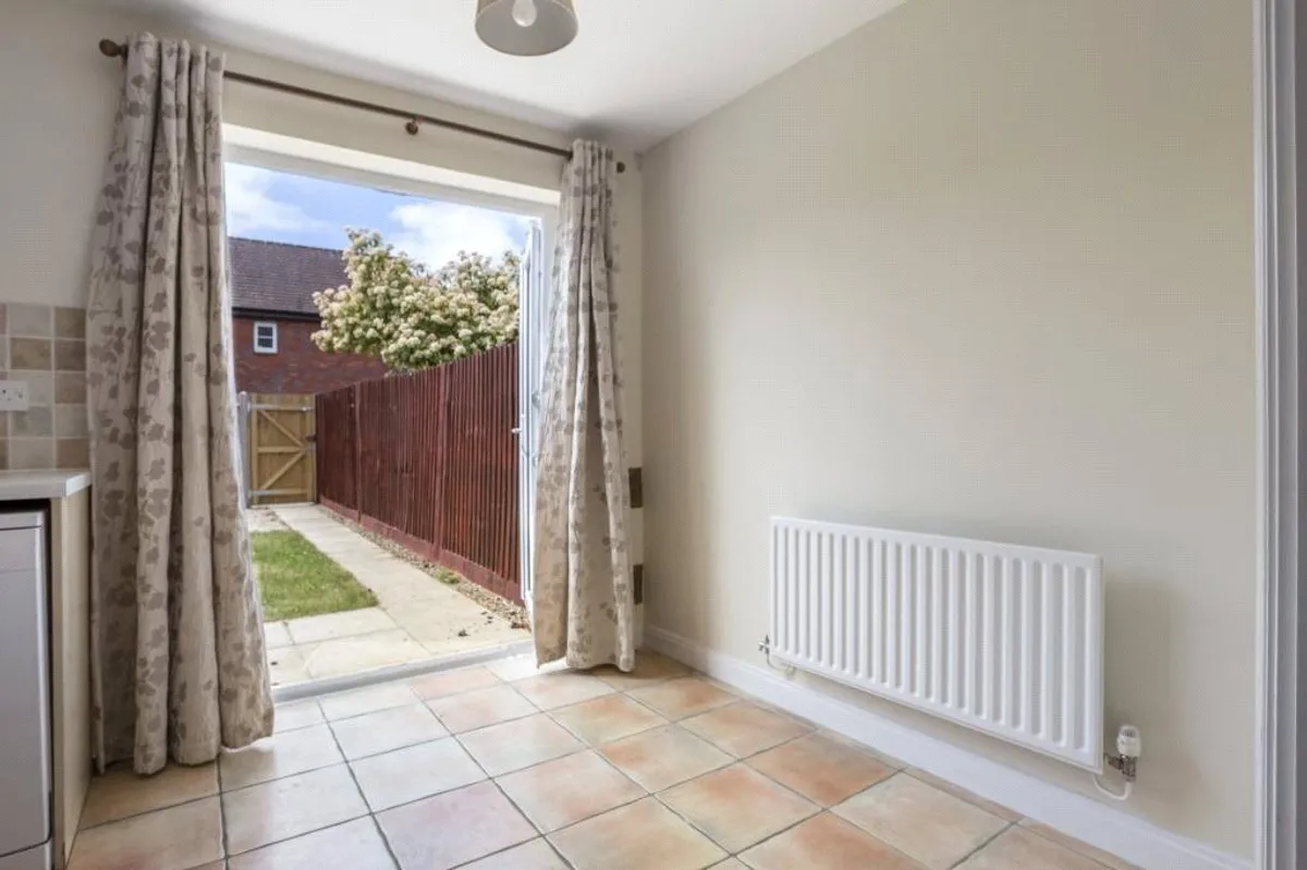 Breadels Field, Beggarwood, RG22