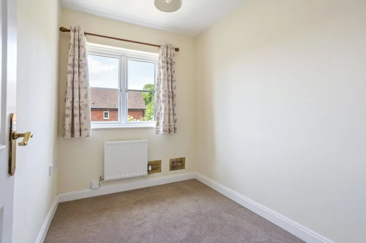 Breadels Field, Beggarwood, RG22