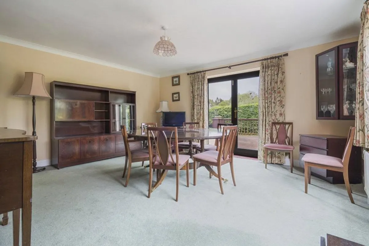 Chapel Lane, Wolverton Common, RG26