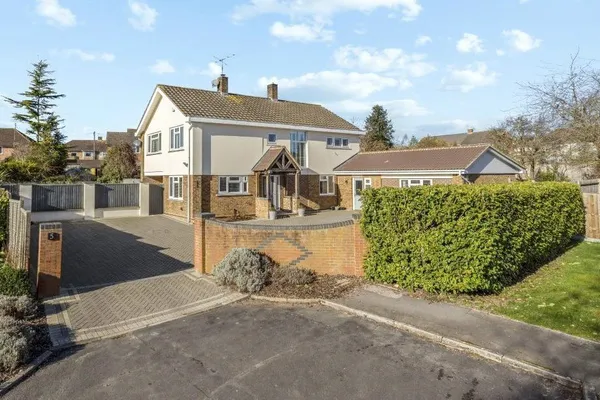 Lightfoot Grove, Basingstoke, RG21