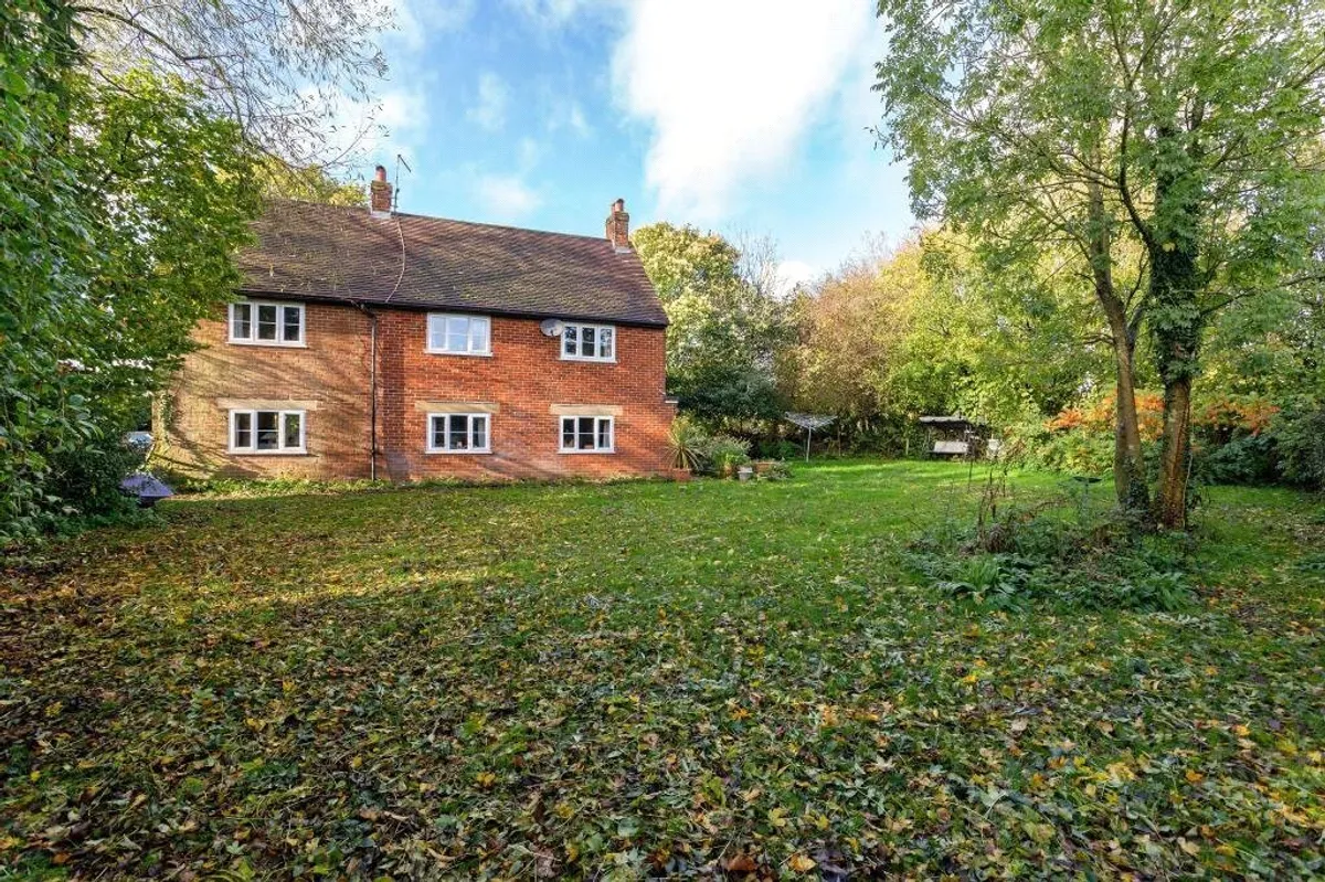 Rookery Cottage, Ellisfield, RG25