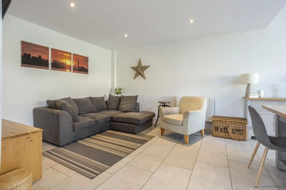 Lightfoot Grove, Basingstoke, RG21