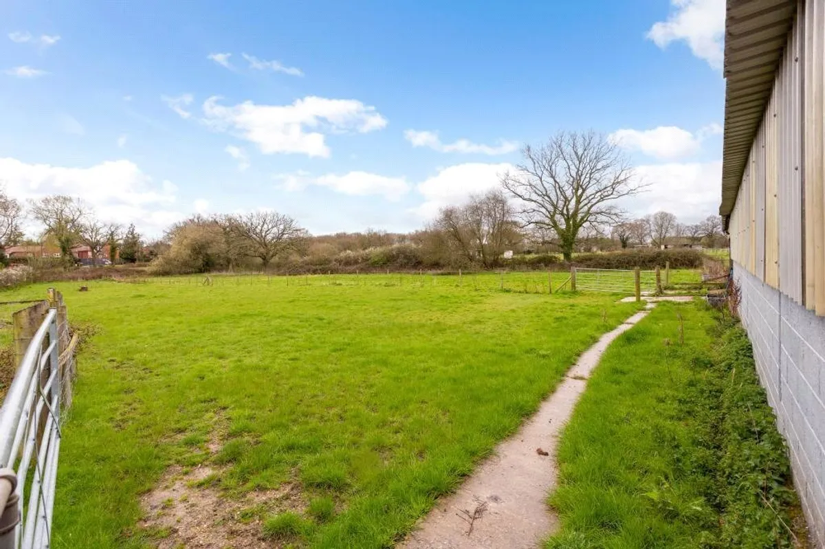Cottage Farm, Pamber Green, RG26