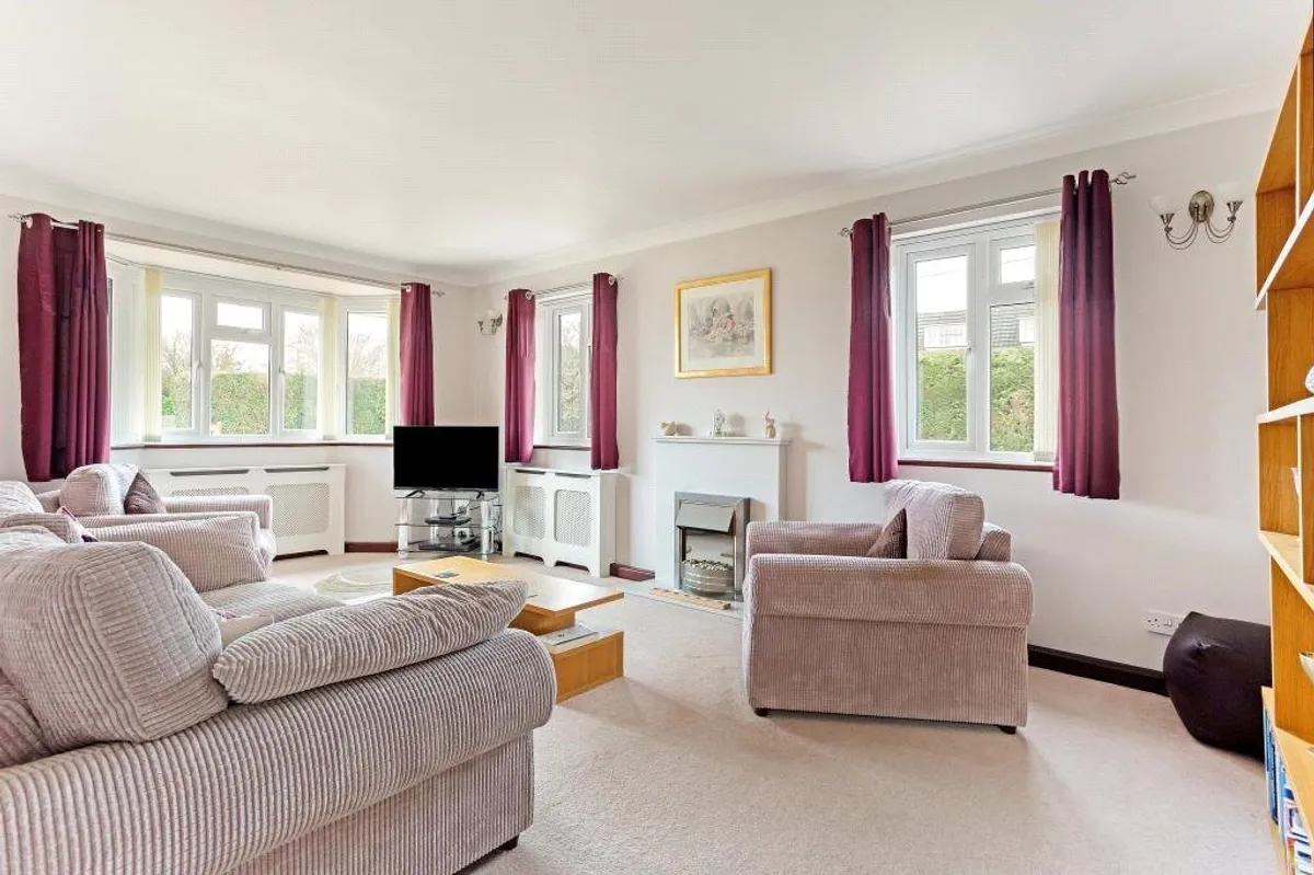 Byfleet Avenue, Old Basing, RG24
