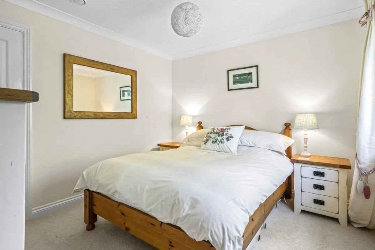 Elmtree House, Cliddesden, RG25