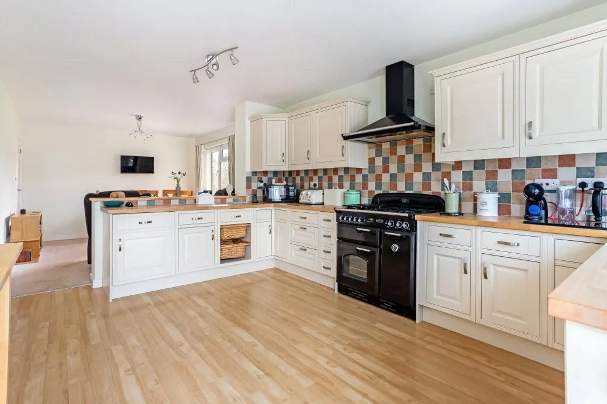 Byfleet Avenue, Old Basing, RG24