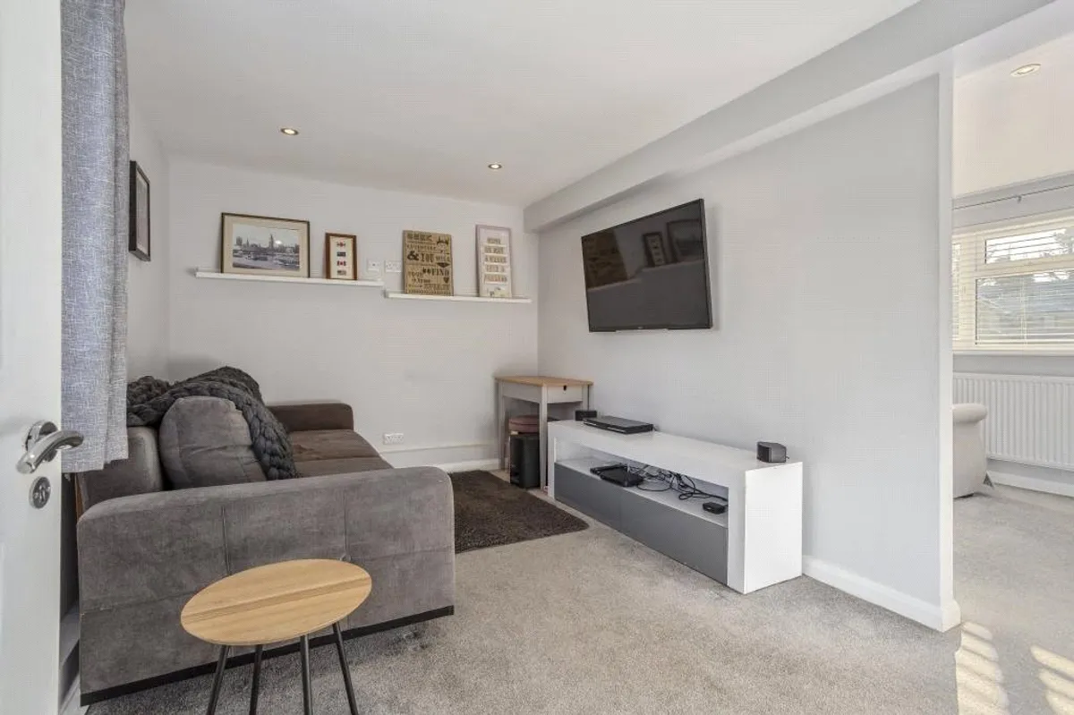 Lightfoot Grove, Basingstoke, RG21