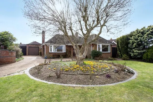 Salisbury Gardens, Basingstoke, RG22