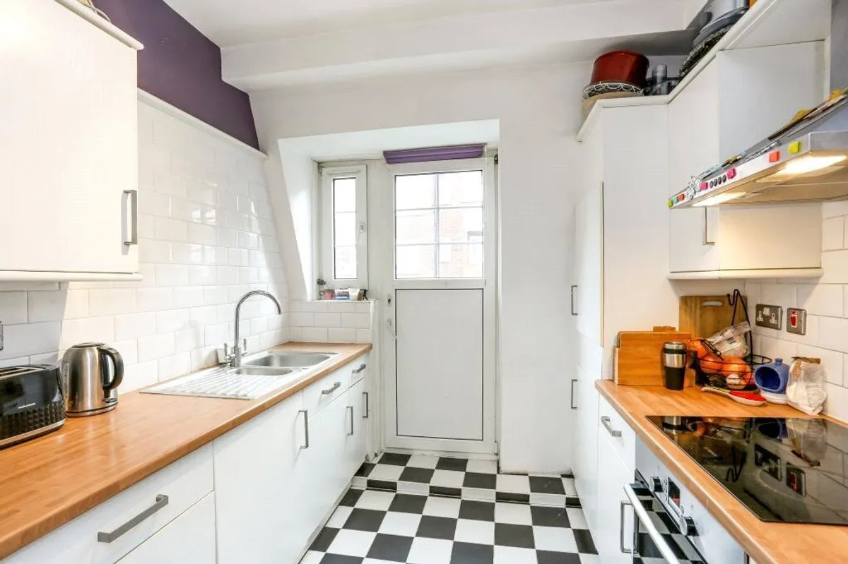 Adare Walk, Streatham Hill, London, SW16
