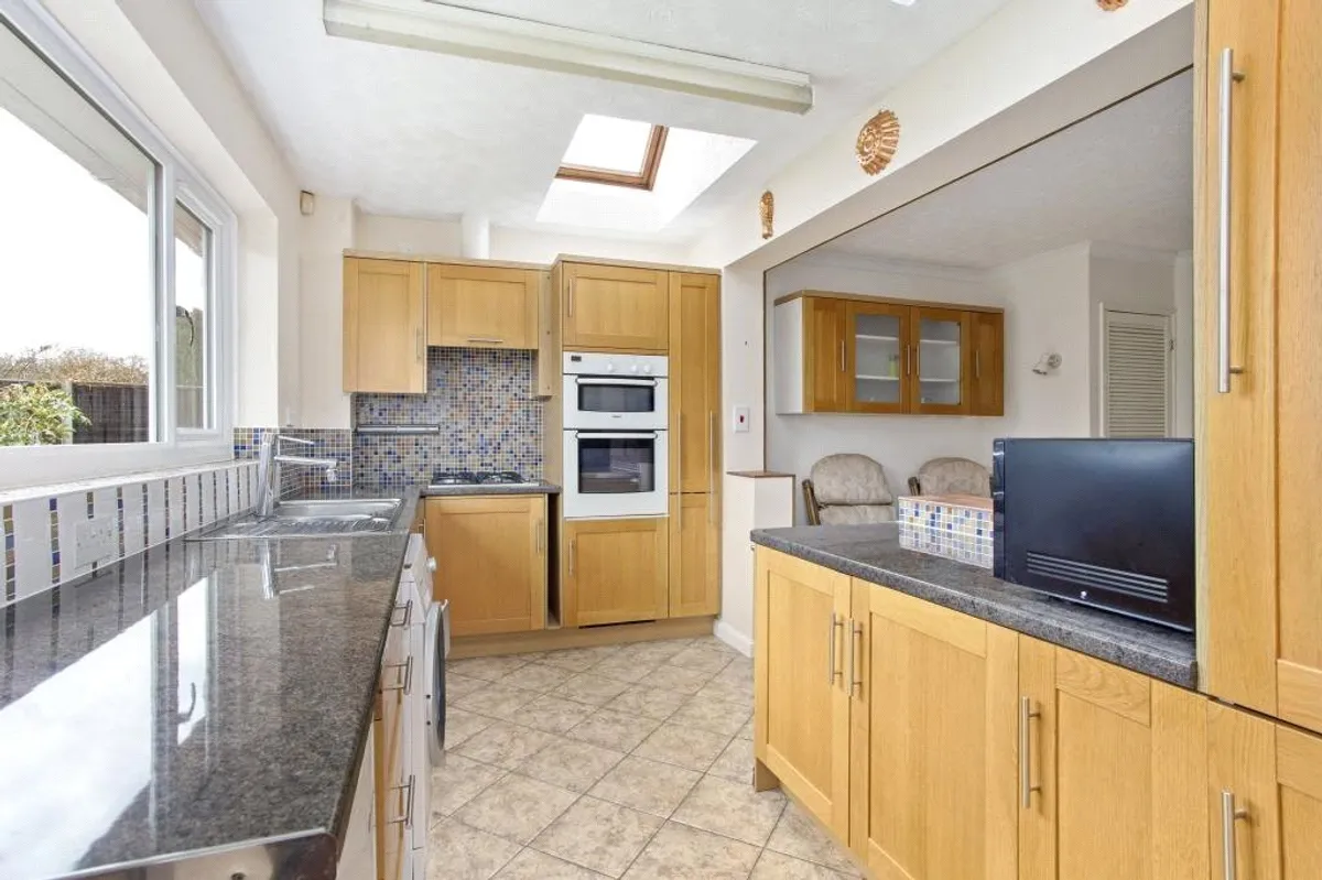 Salisbury Gardens, Basingstoke, RG22