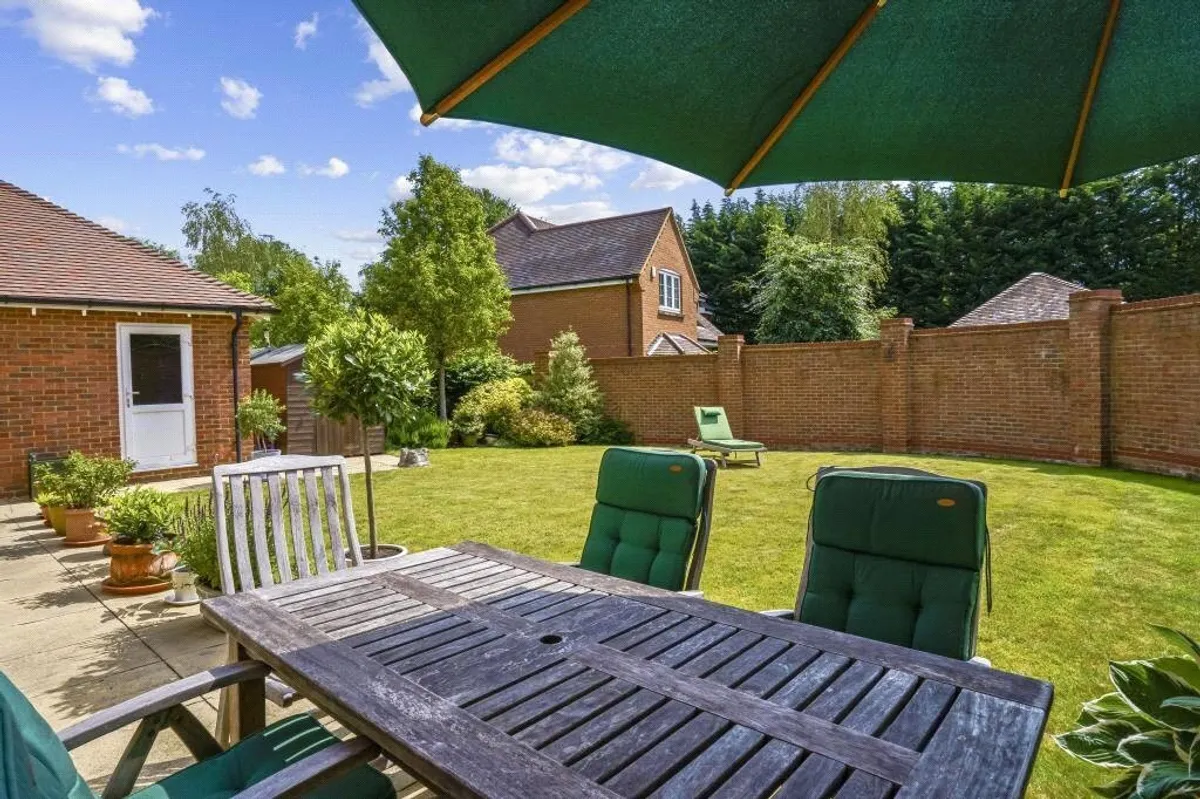 Elmtree House, Cliddesden, RG25