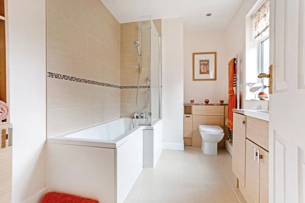 Byfleet Avenue, Old Basing, RG24
