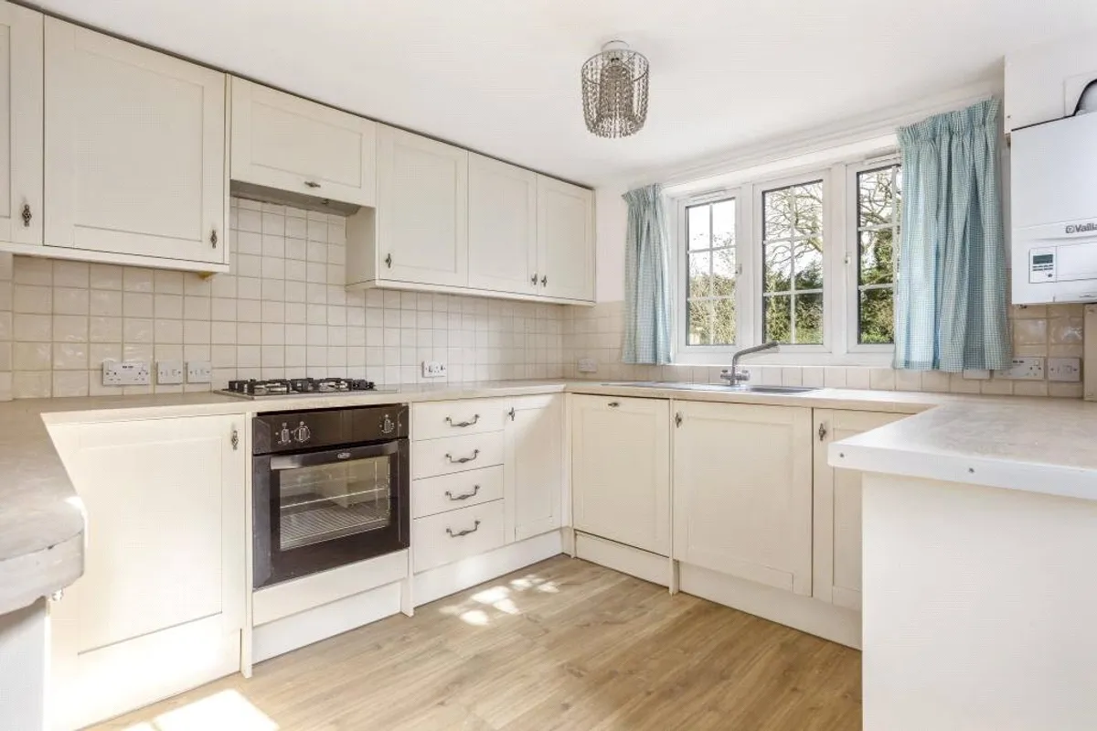 Alexandra Terrace, Sherfield On Loddon, RG27