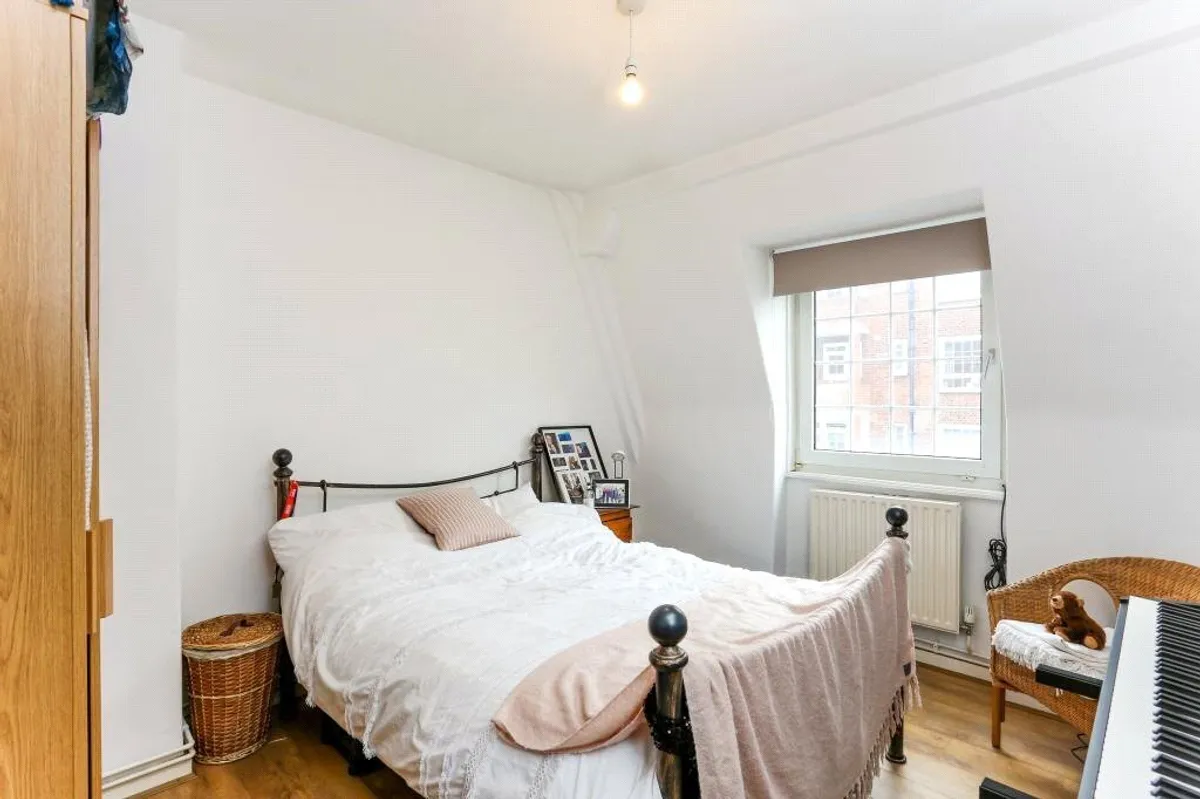 Adare Walk, Streatham Hill, London, SW16