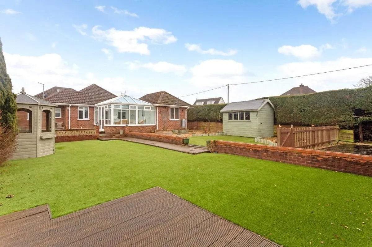 Byfleet Avenue, Old Basing, RG24