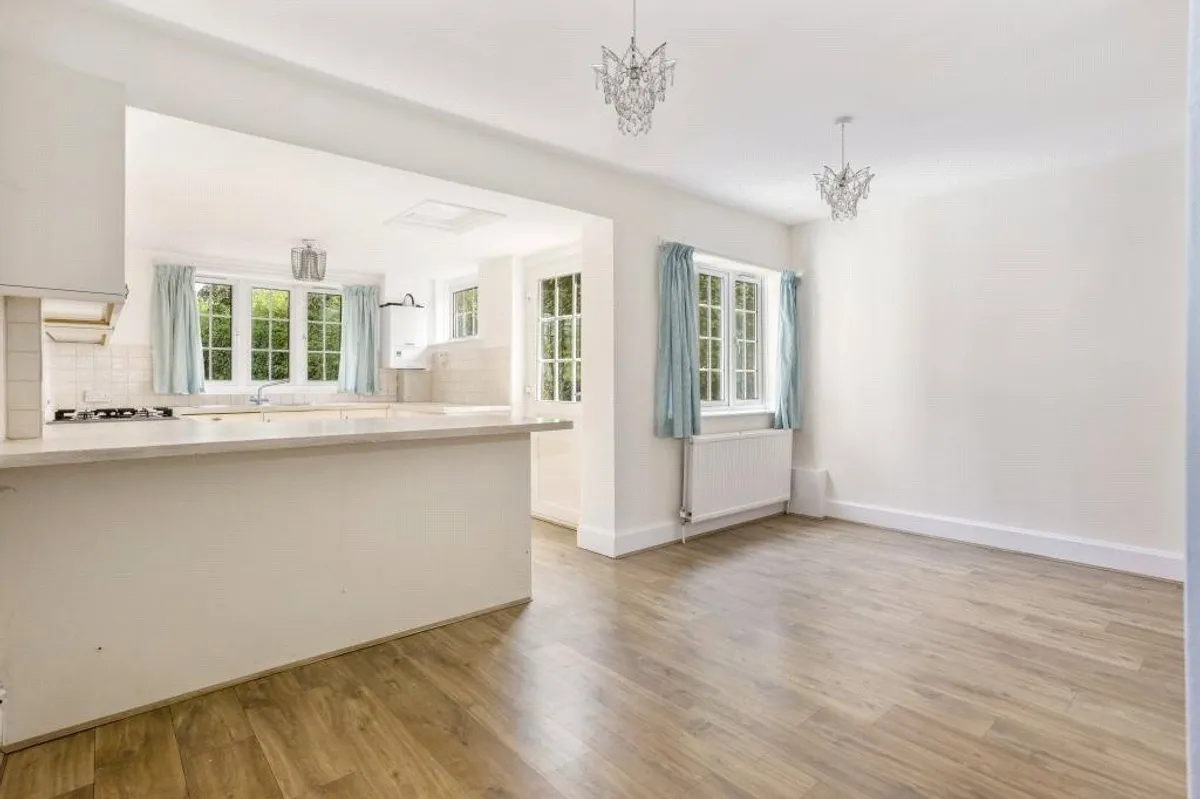 Alexandra Terrace, Sherfield On Loddon, RG27