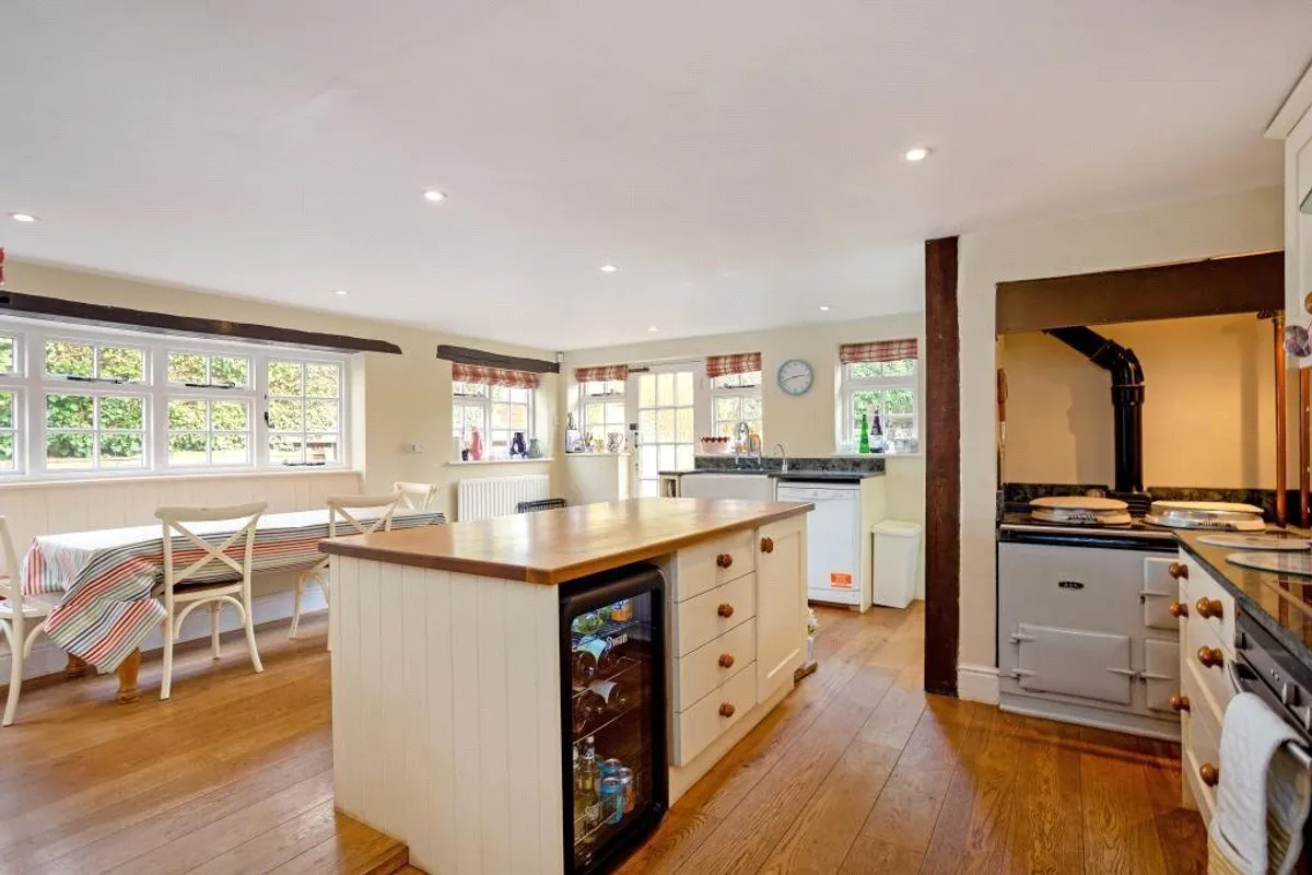 Grayshott, North Waltham, Basingstoke, Hampshire, RG25