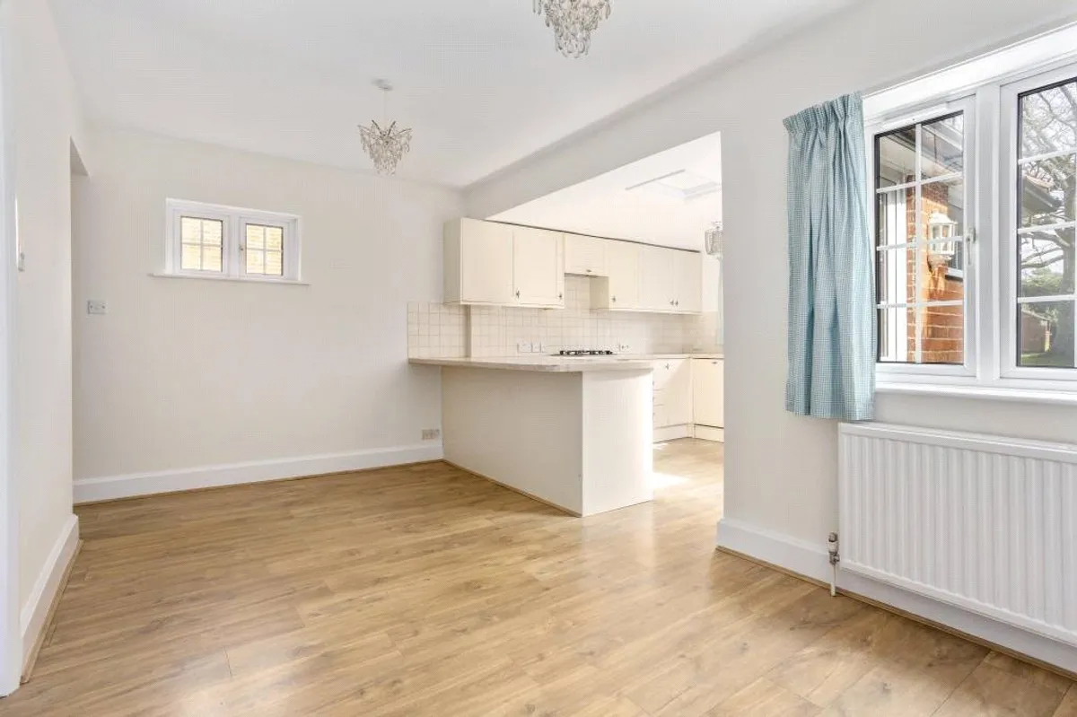 Alexandra Terrace, Sherfield On Loddon, RG27