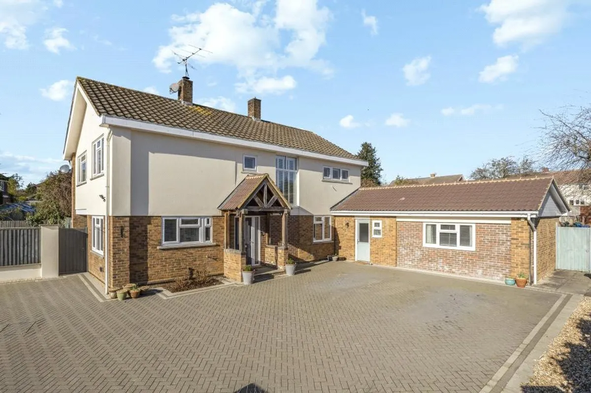 Lightfoot Grove, Basingstoke, RG21