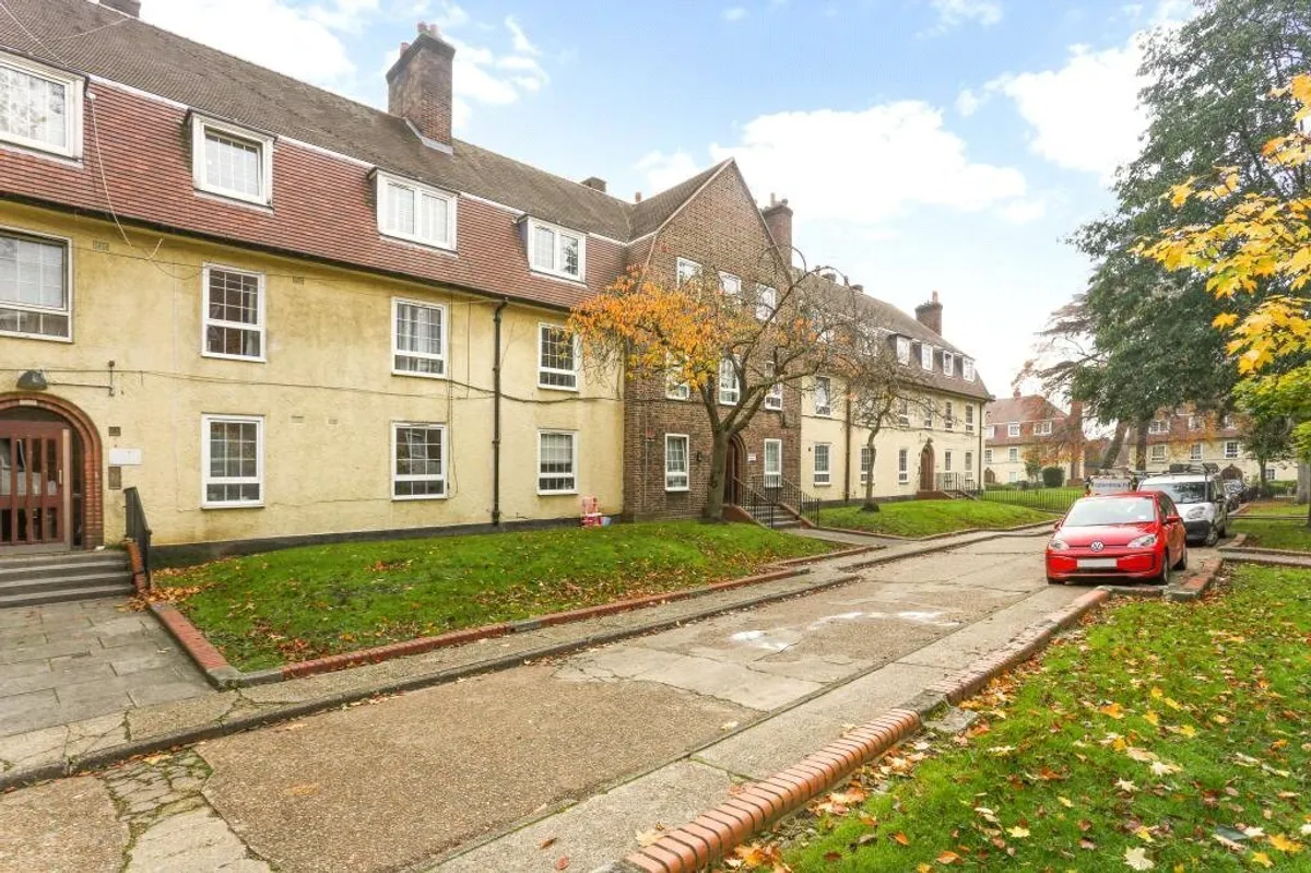 Adare Walk, Streatham Hill, London, SW16