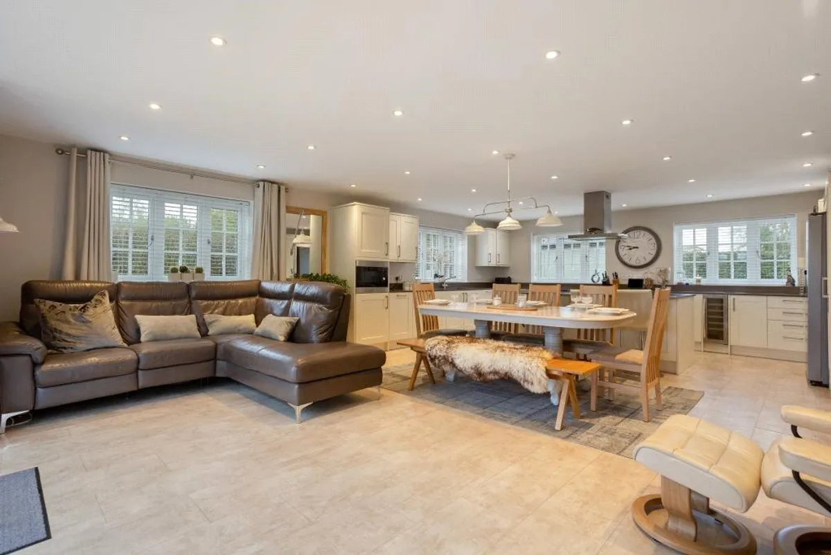 Silchester Road, Bramley, RG26