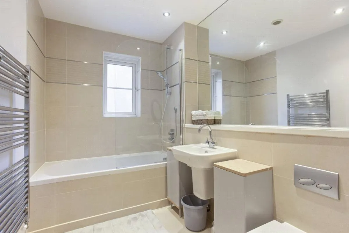 Cliddesden Court, Basingstoke, RG21