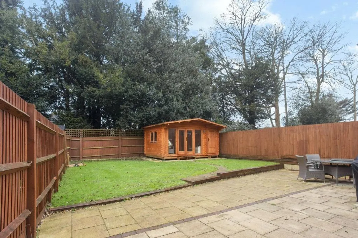 Cliddesden Court, Basingstoke, RG21