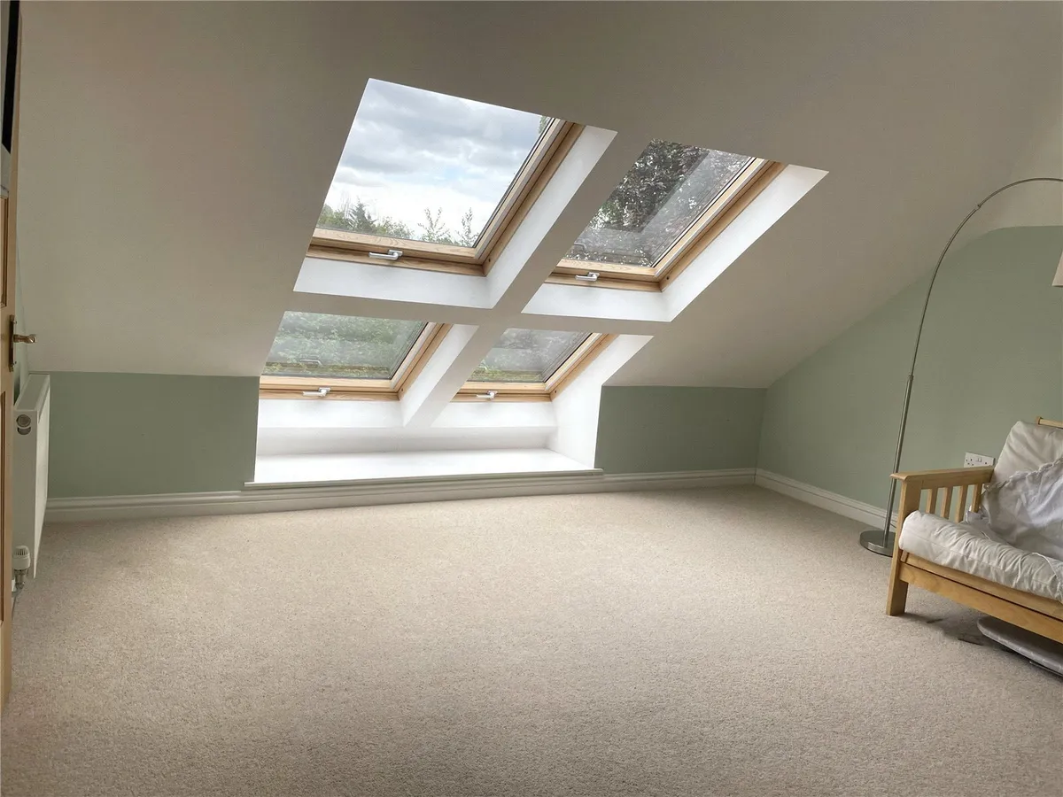 Elm House, Wash Water, RG20