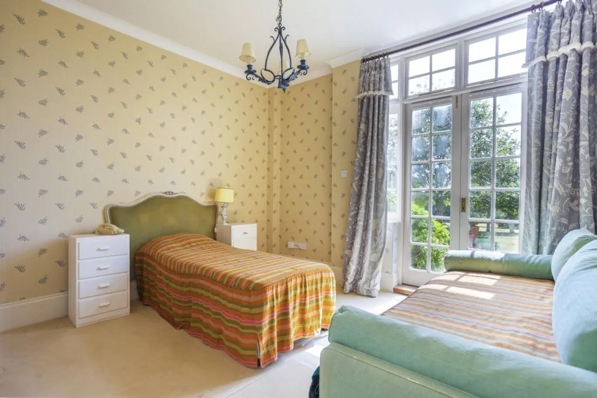 Mortimer Hall, Mortimer, RG7