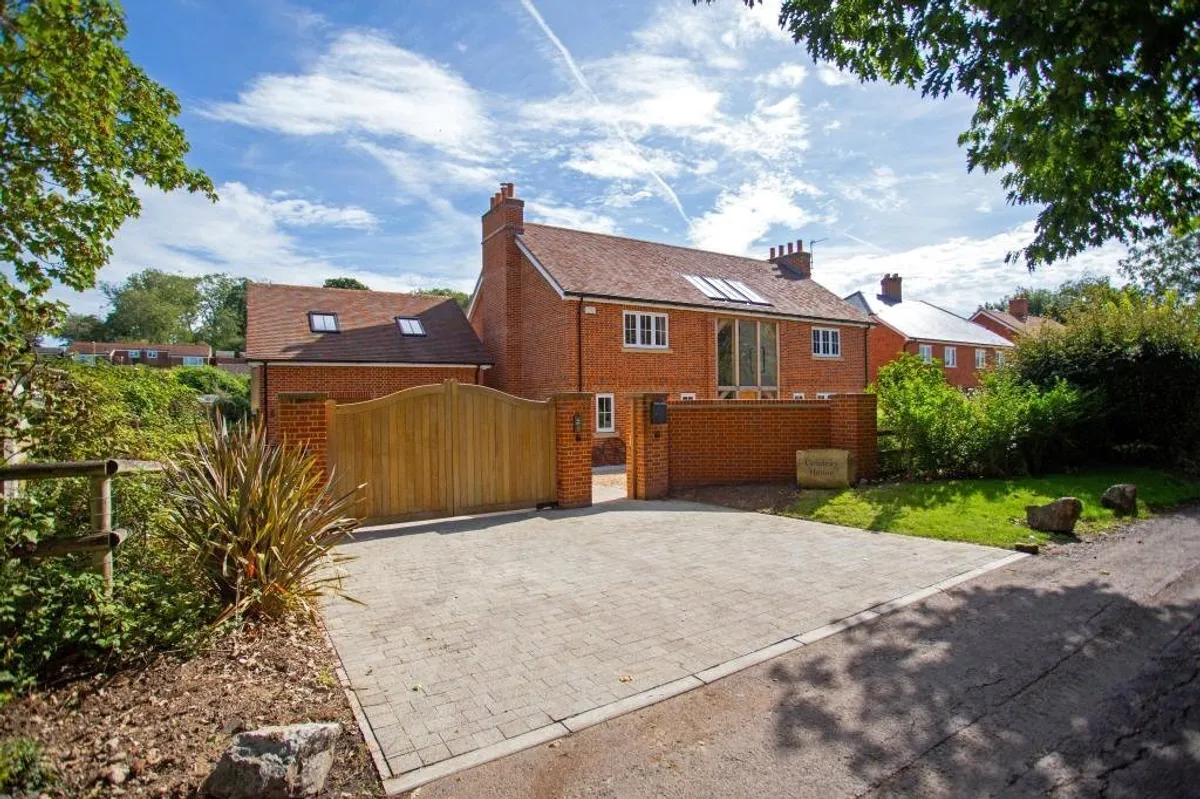 Coudray House, Sherborne St John, RG24