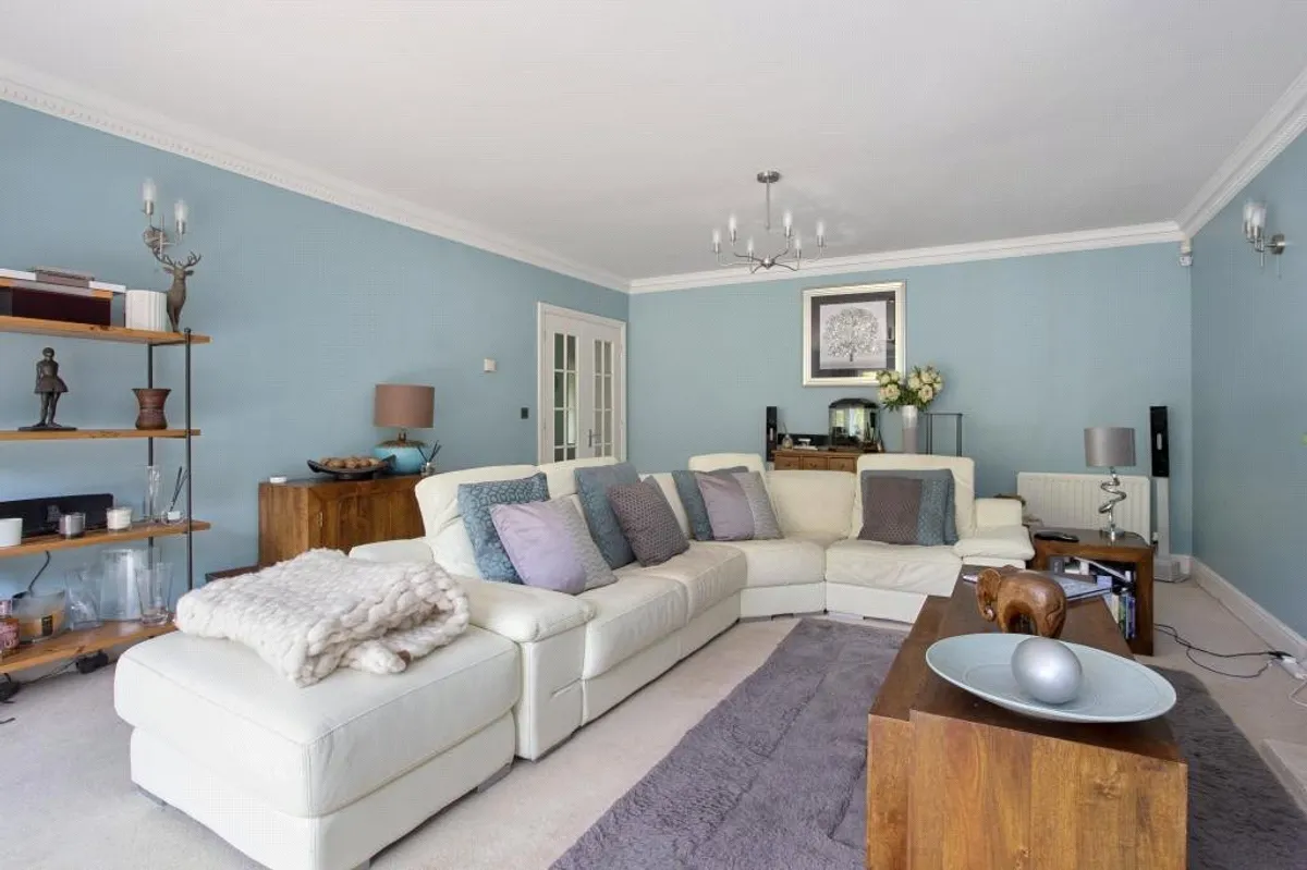 Chapel Walk, Cliddesden, RG25