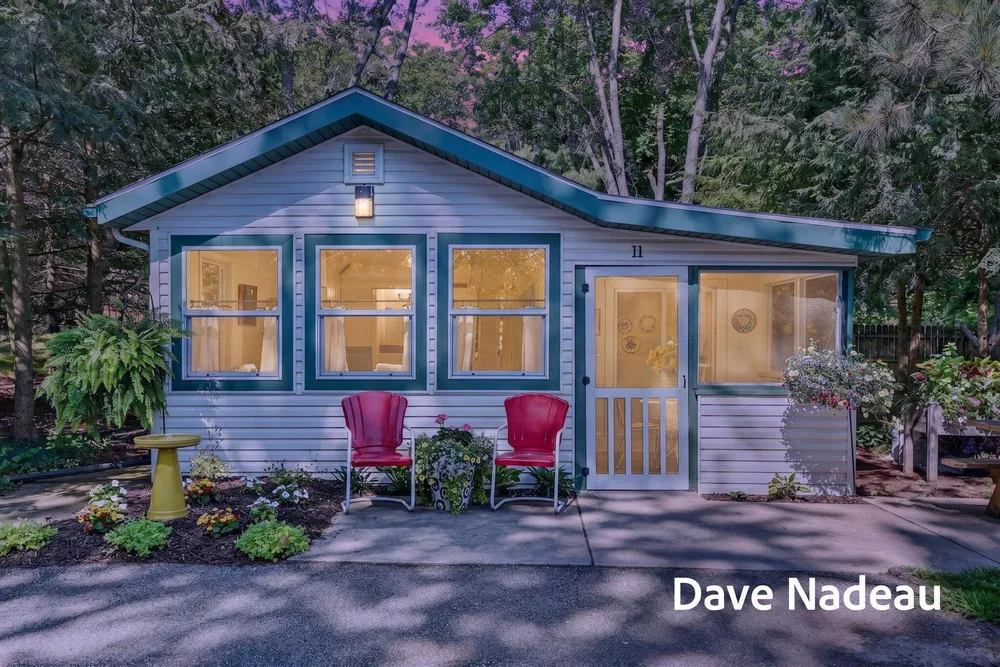 3581 65th St, Saugatuck, MI 49453-9792