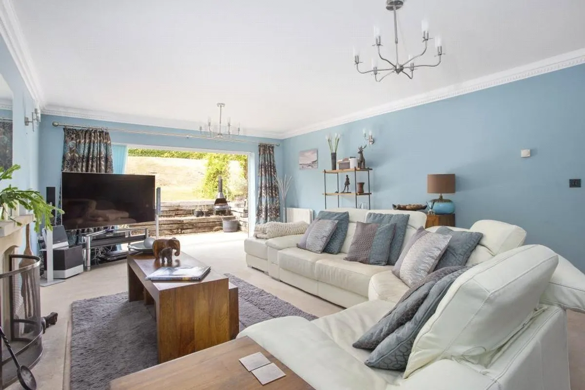 Chapel Walk, Cliddesden, RG25