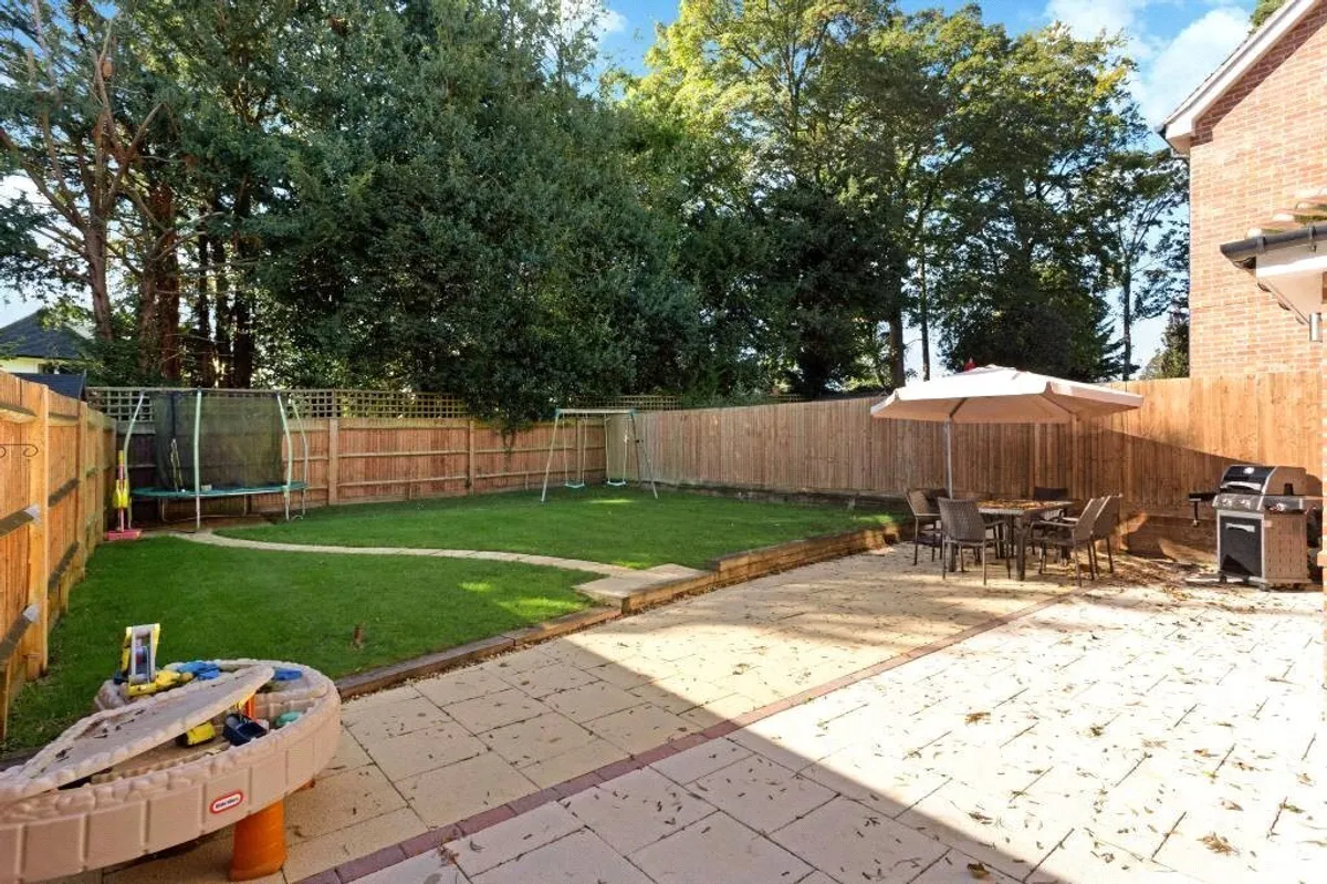 Cliddesden Court, Basingstoke, RG21