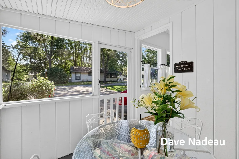 3581 65th St, Saugatuck, MI 49453-9792