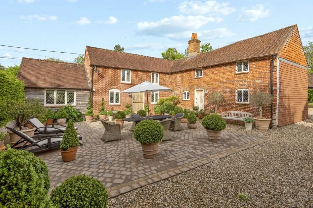 Little Farm, Baughurst, RG26