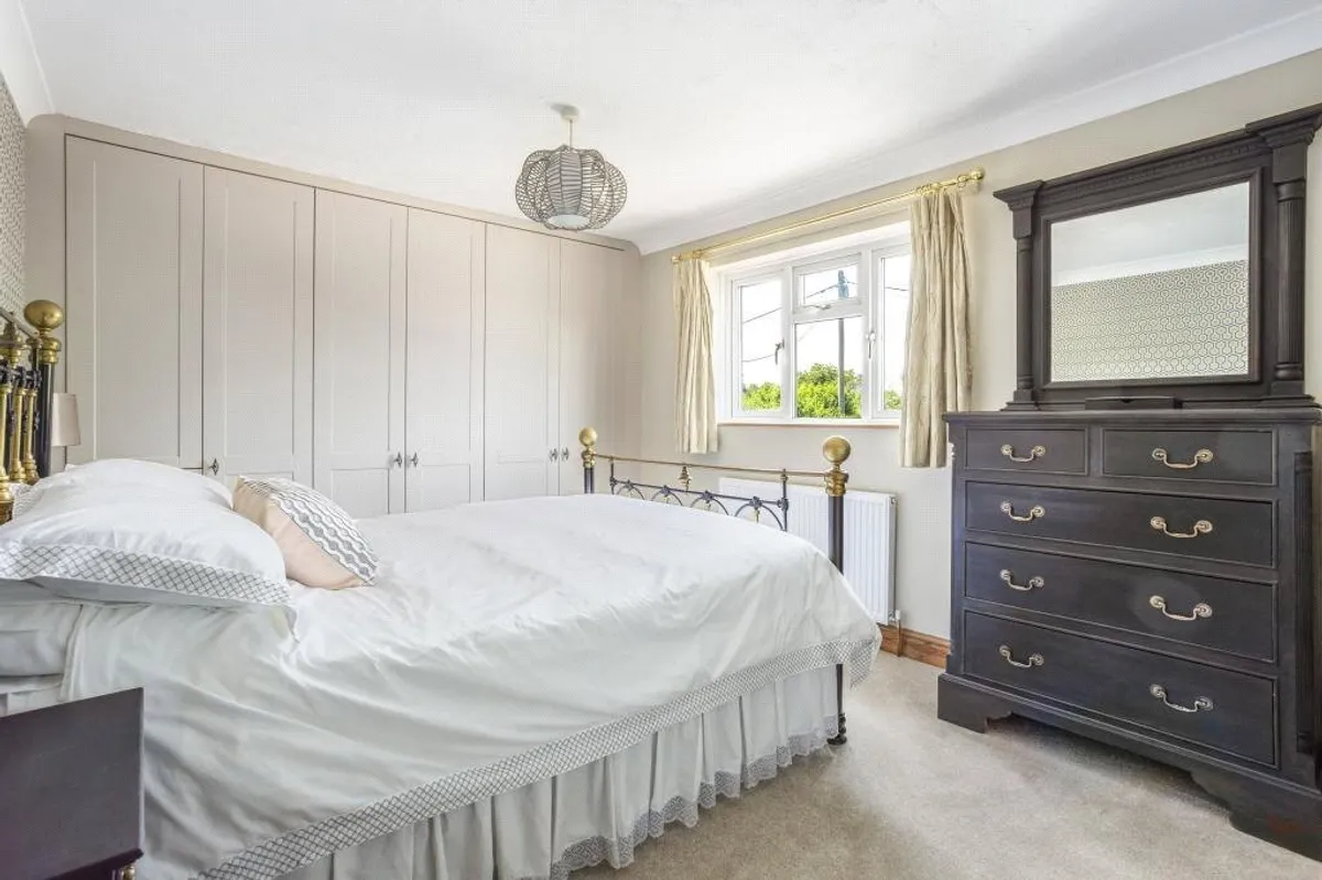 Yew Tree Cottage, Sherborne St John, RG24