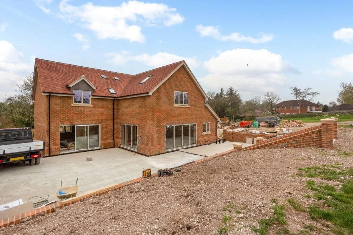 Chapel Walk, Cliddesden, Nr Basingstoke, RG25