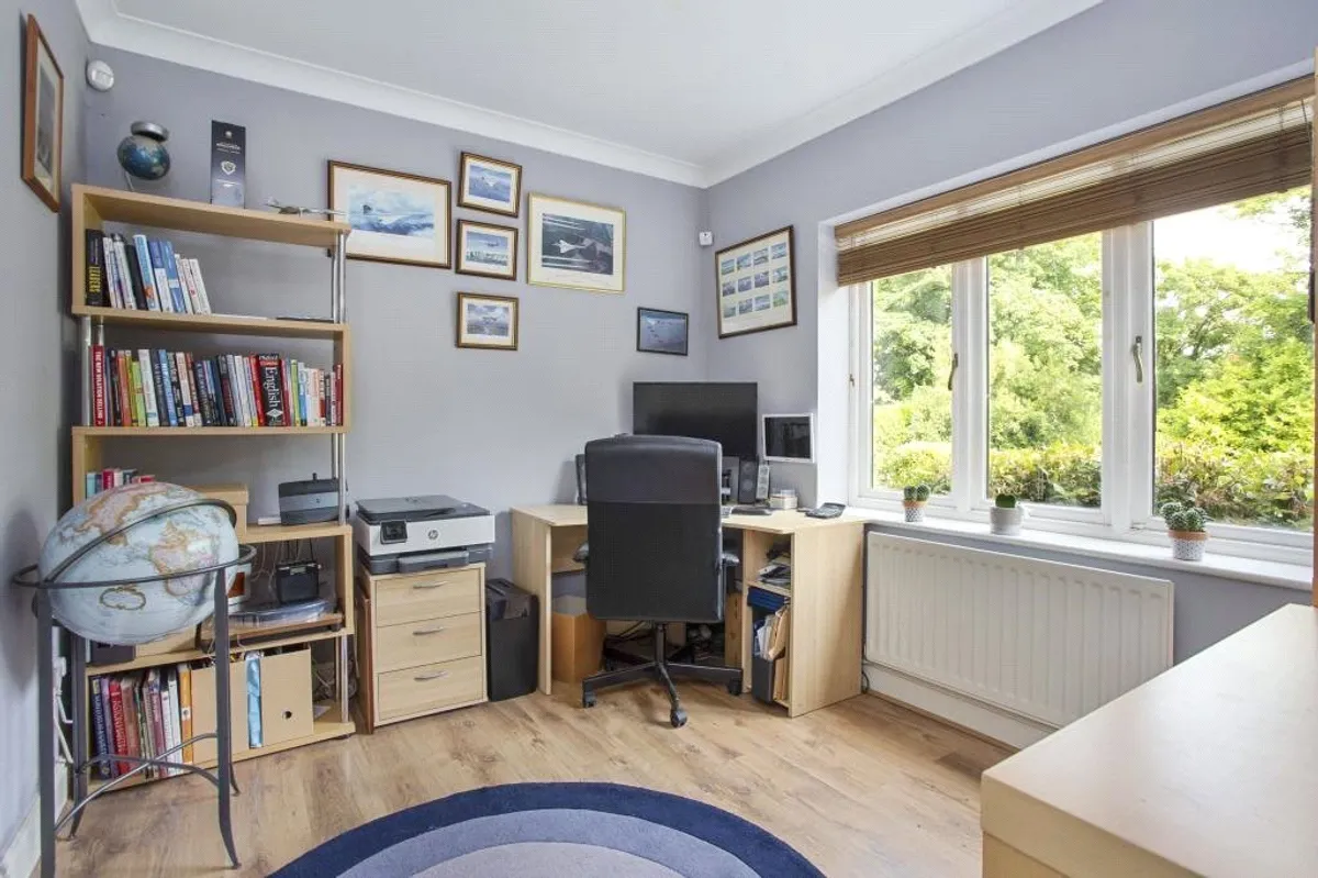 Chapel Walk, Cliddesden, RG25