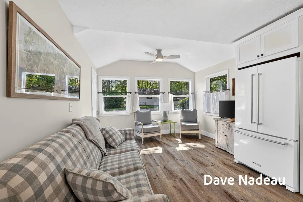 3581 65th St, Saugatuck, MI 49453-9792