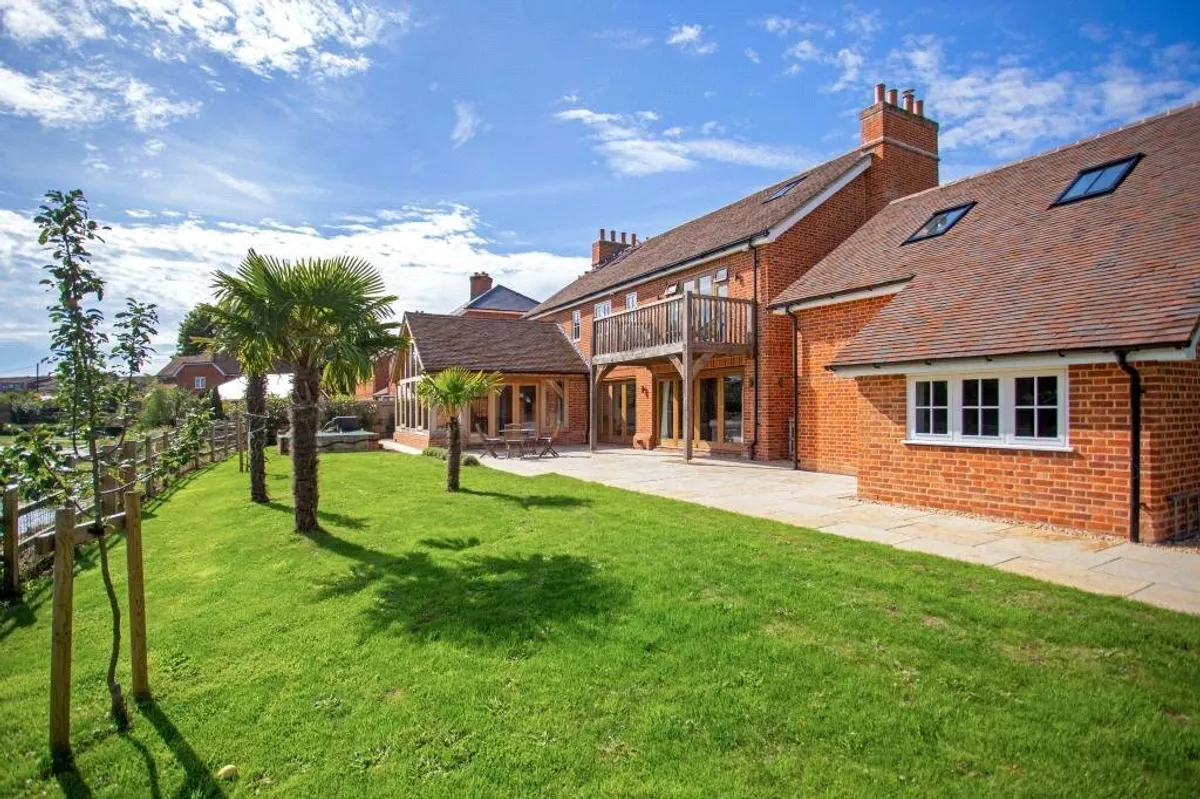 Coudray House, Sherborne St John, RG24