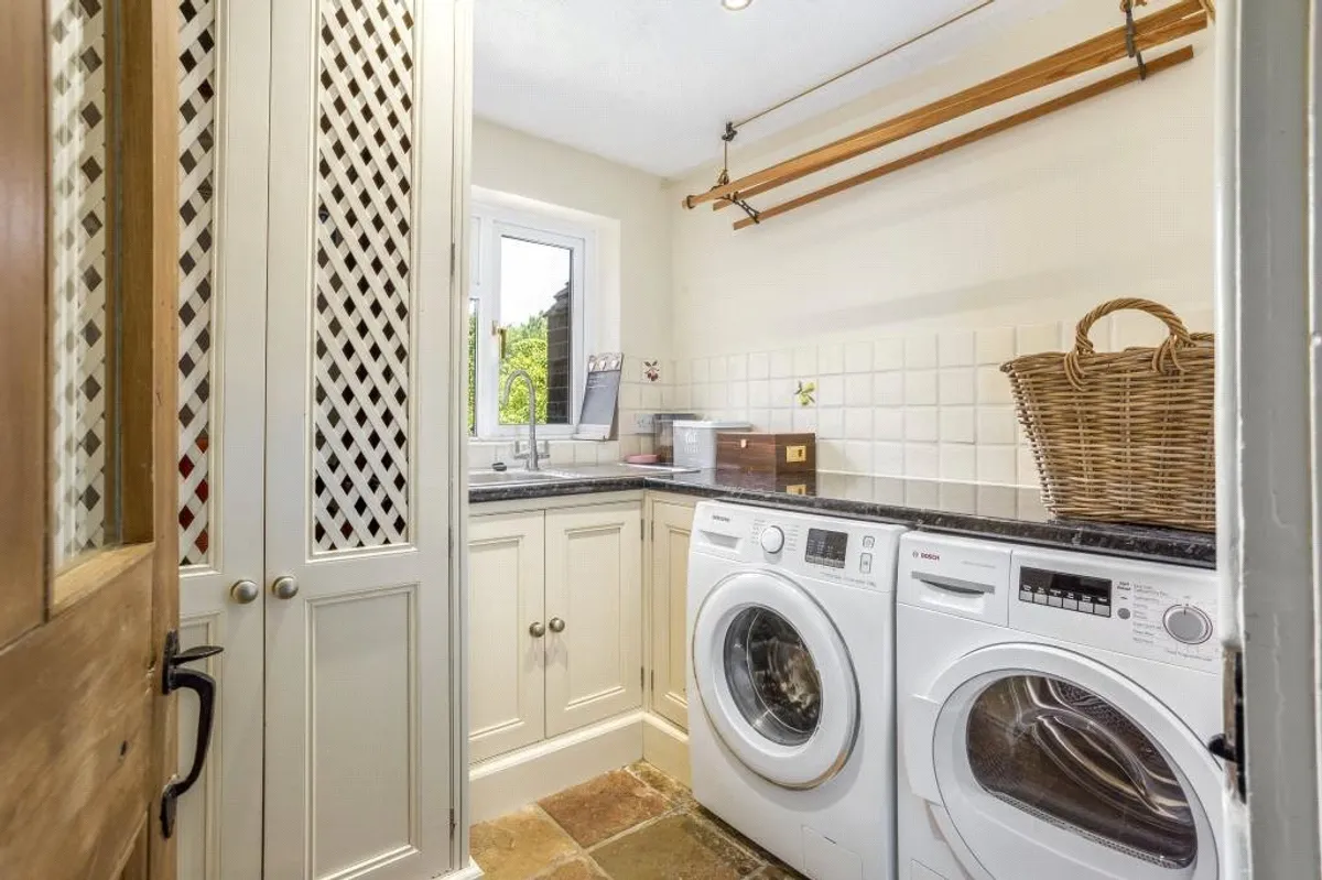 Yew Tree Cottage, Sherborne St John, RG24