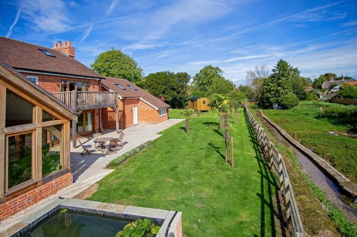 Coudray House, Sherborne St John, RG24